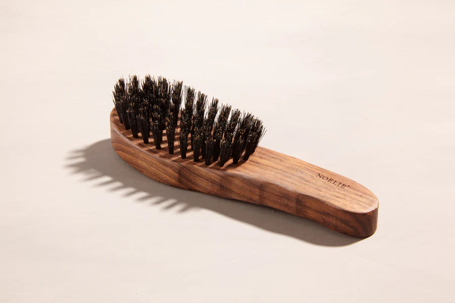 La brosse NOELIE en poils de sanglier